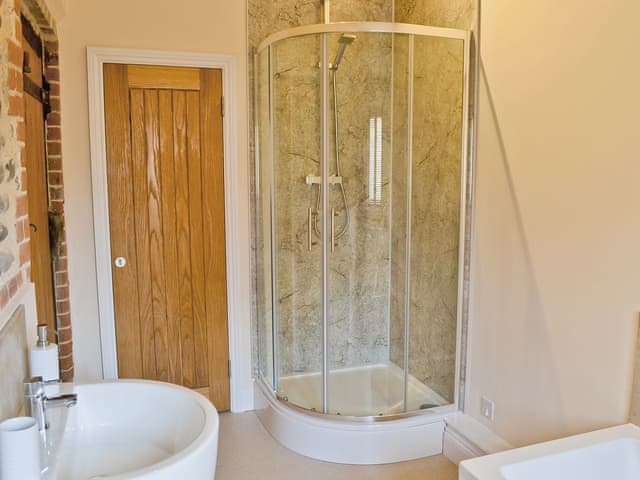 Bathroom | Manor Farm Barns - Owl&rsquo;s Roost, Witton, nr. North Walsham