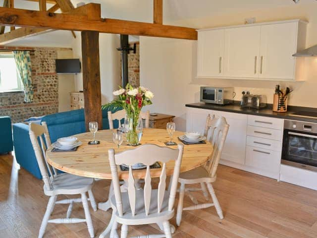 Kitchen/diner | Manor Farm Barns - Stag&rsquo;s Rest, Witton, nr. North Walsham