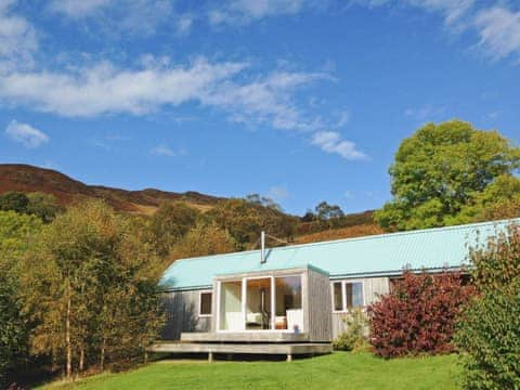 Architect designed single story bothy in a rural location | West Bothy at Cluain Ghrianach, Laga, near Acharacle