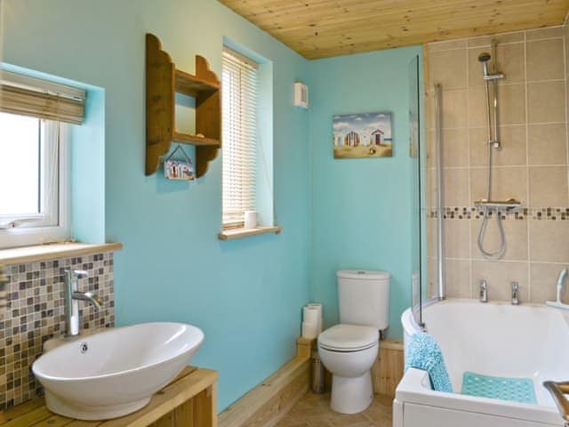 Bathroom | Eastwyn, Winterton-on-Sea