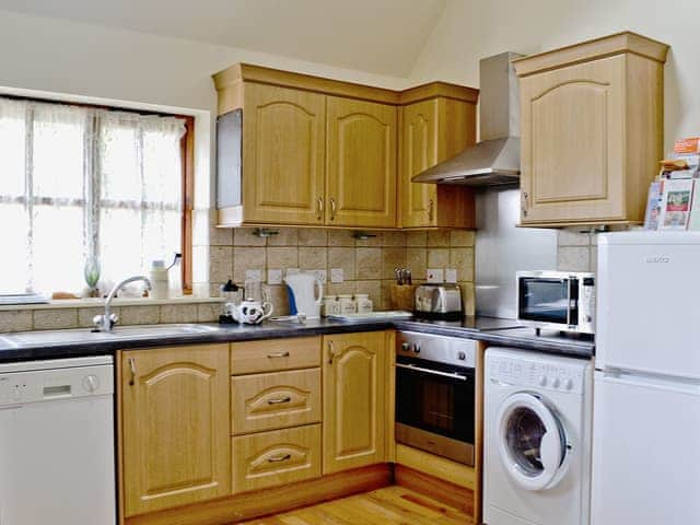 Open plan living/dining room/kitchen | Jasmine Cottage, Beddingham, nr. Lewes