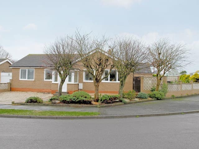 Blue Caps, sleeps 8 in Beadnell.