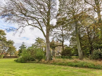 OLD HALL COTTAGE No 1