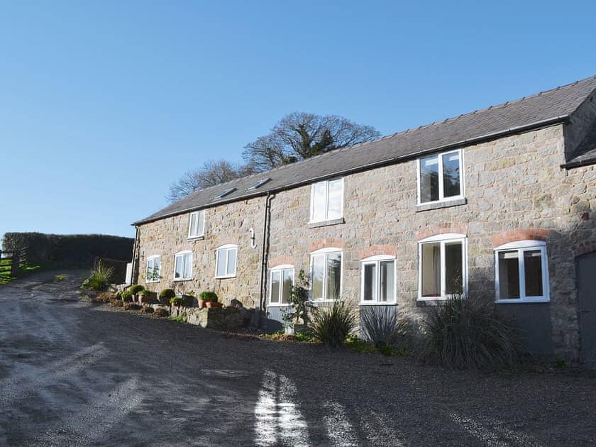 Exterior | Parc Uchaf Cottages - Granary Cottage, Oswestry