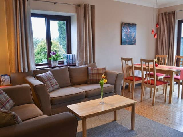 Living room/dining room | Boundary Gallery Cottage, Framlingham, nr. Woodbridge