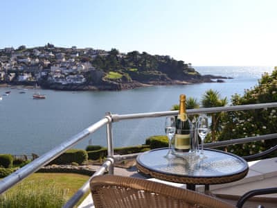 Sitting-out-area | Waterside, Fowey