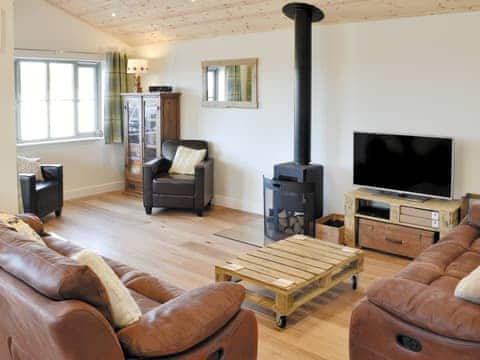 Open plan living/dining room/kitchen | Little Owl Lodge, St Columb, nr. Padstow