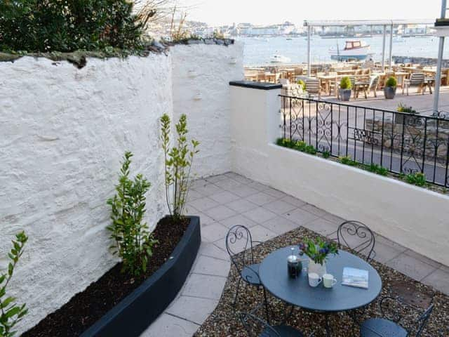 Sitting-out-area | Beachside Cottage, Shaldon, nr. Teignmouth