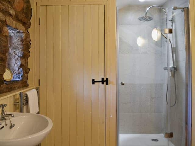 Bathroom | Wordsworth Cottage, Sockbridge, nr. Ullswater