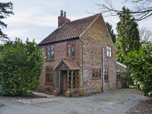 Exterior | Beech Cottage, Kirkby on Bain, nr. Woodhall Spa