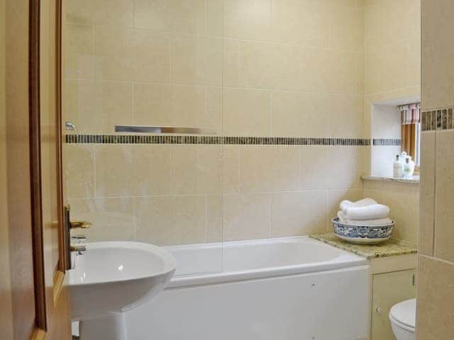 Bathroom | New Park Farm Cottages - Church Cottage, near Keswick