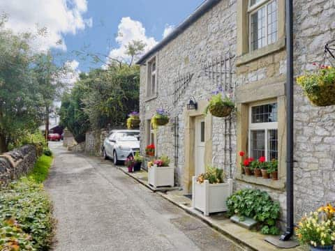 Exterior - front | Acorn Cottage, Tideswell near Bakewell