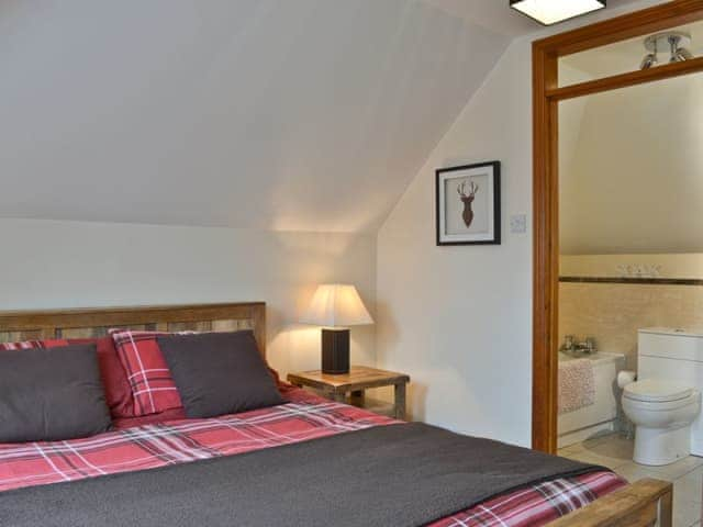 Double bedroom | Willow Pool House, Kessingland, nr. Lowestoft