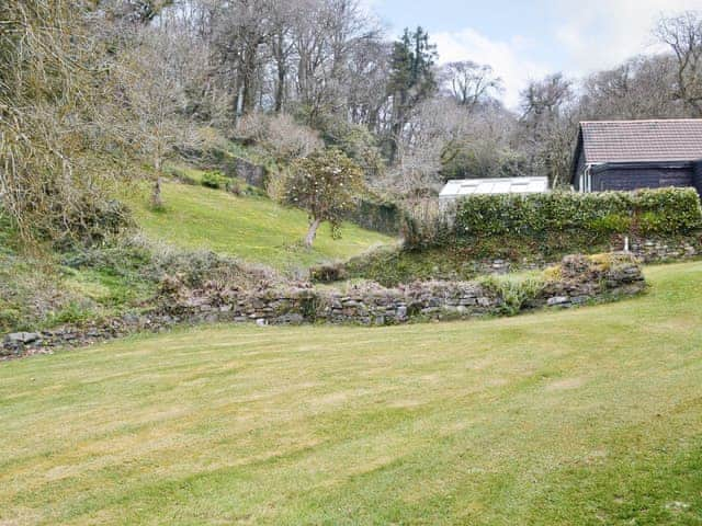 Garden | Rosecraddoc Manor - Gamekeepers, Liskeard