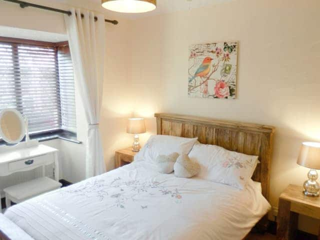 Double bedroom | Willow Pool House, Kessingland, nr. Lowestoft