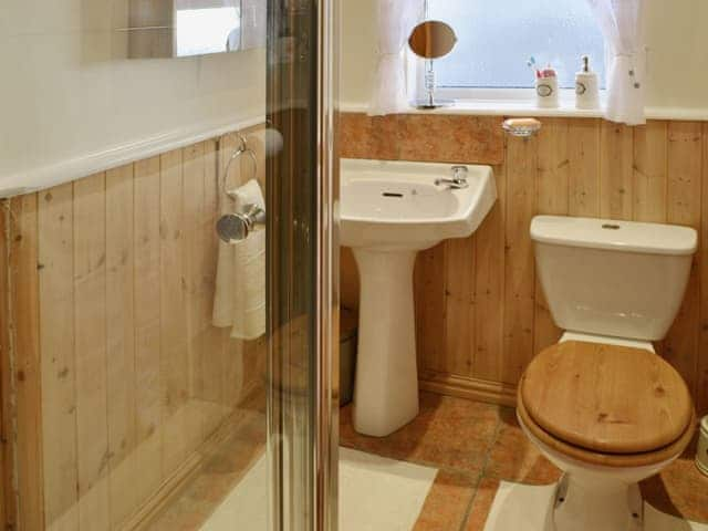 Shower room | Friendship Cottage, Whitby