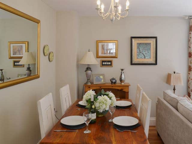 Living room/dining room | Rosie&rsquo;s Retreat, Whitby