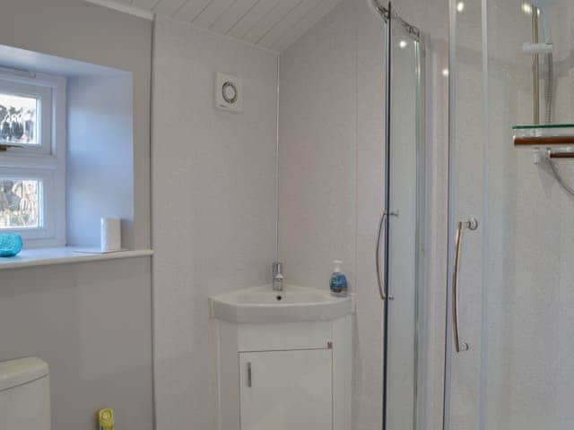 Shower room | Tom&rsquo;s Cottage, Caldwell, nr. Richmond