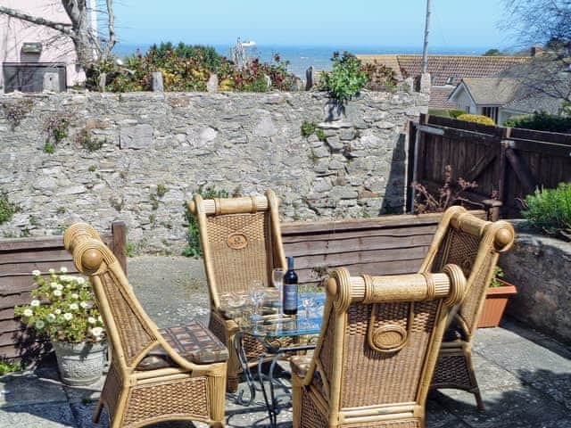 Sitting-out-area | Halfway House, Brixham