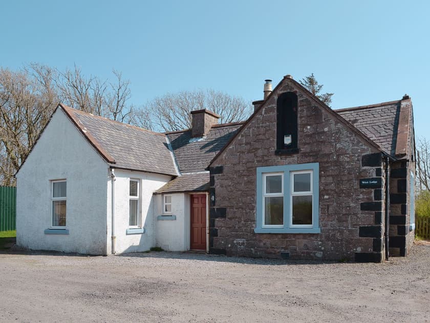 Powillimount Cottage in Carsethorn, near Dalbeattie