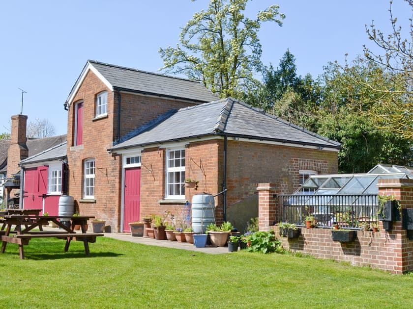 The Stable Ref W43583 In Steeple Bumpstead Near Saffron Walden