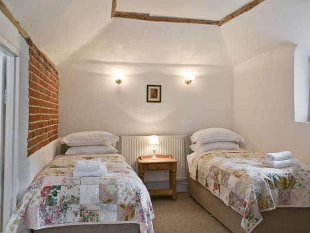 Twin bedroom | Rose Farm Barn, Cratfield, nr. Laxfield