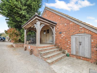 Exterior | Milton End Farm Barns - The Waggon House, Arlingham, nr. Frampton-on-Severn