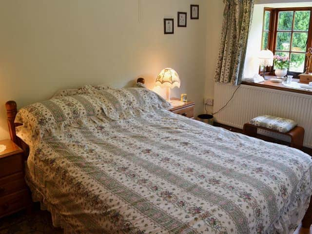 Double bedroom | The Stable, Hastingleigh, nr. Ashford