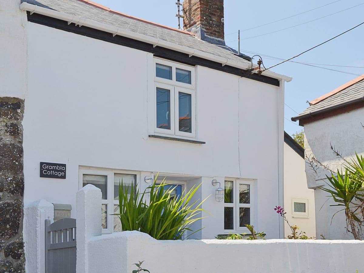 Grambla Cottage, St Keverne, Cornwall