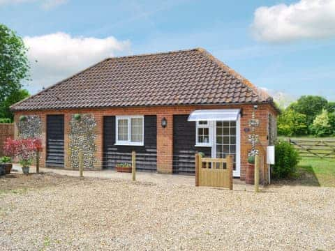 Exterior | Dog Rose Cottage, Great Dunham