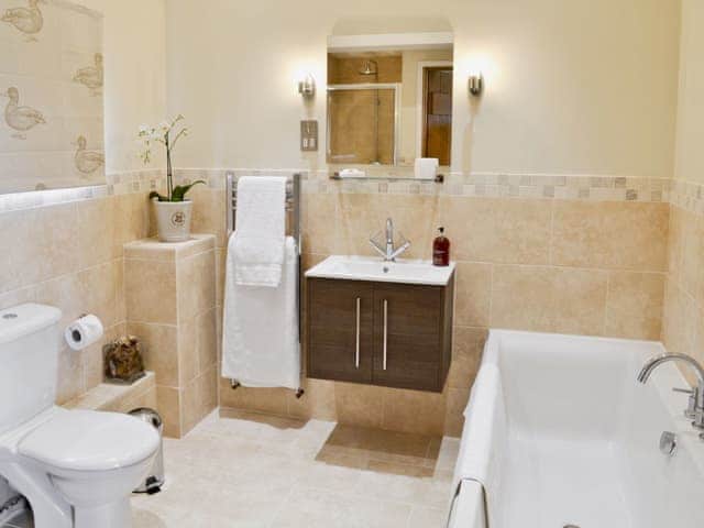 Bathroom | The Peacock Barn, Burwash