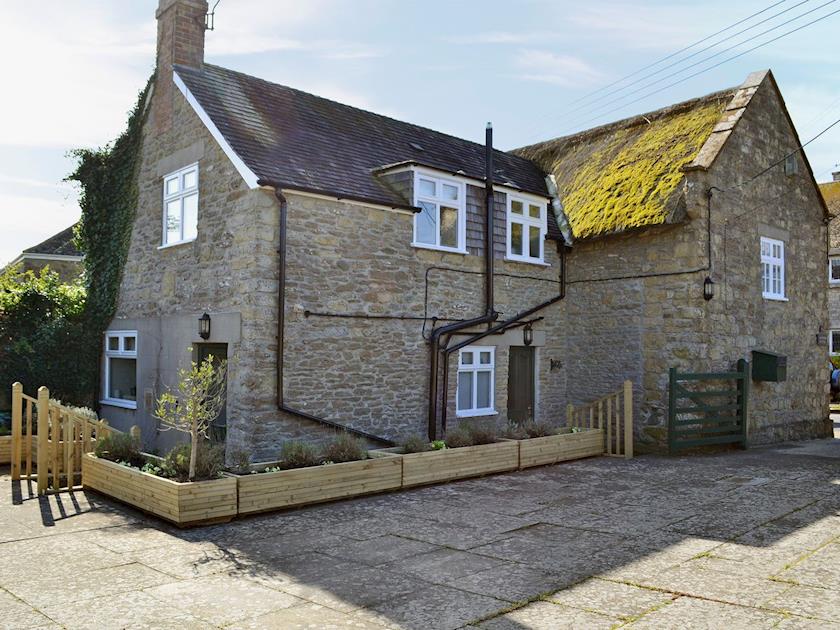 Lavender Cottage Ref Dvz In Burton Bradstock Dorset Cottages Com