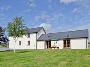 Exterior | Llanlliwe Cottage, Henllan Amgoed, nr. Narberth