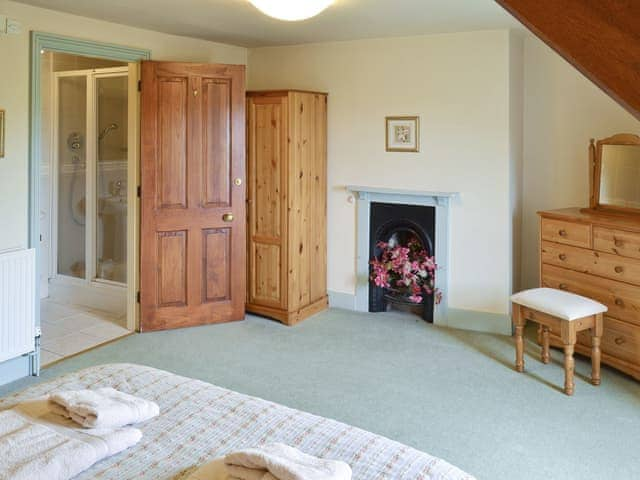 Double bedroom | The Limes and Coach House - The Limes, Swanwick, nr. Alfreton