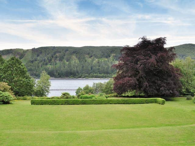 Garden and grounds with of views of Lake Thirlmere | Lake Thirlmere near Keswick