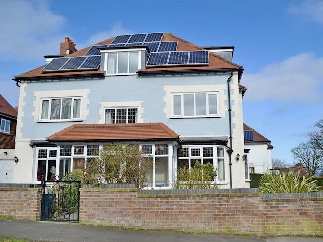 Ryndle Corner, sleeps 14 in Scarborough.