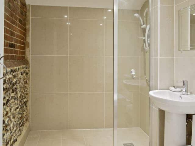 Shower room | Rose Farm Barn, Cratfield, nr. Laxfield