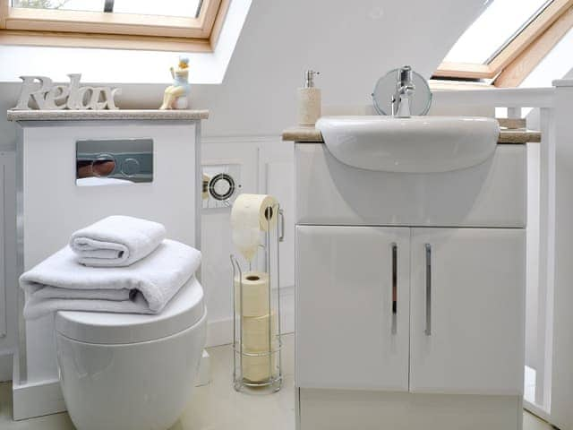 Shower room | Little Willows, Naphill, nr. Princes Risborough