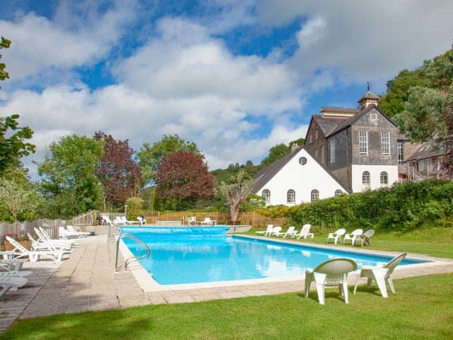 Outdoor pool | Tuckenhay Mill, Bow Creek, between Dartmouth and Totnes