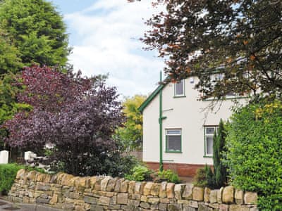 Exterior | Bryn Tor - The Gardener’s House, Bolsover, nr. Chesterfield