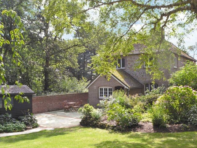 Exterior | Tanhurst Cottage, Leith Hill, nr. Dorking