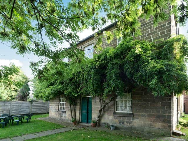 Exterior | Clusters Chapel, Belper