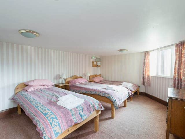 Triple bedroom | Clusters Chapel, Belper