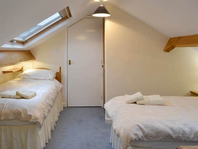 Twin bedroom with en-suite | Quietways, Portinscale, nr. Keswick