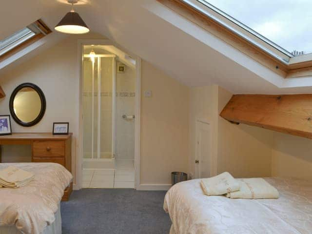 Twin bedroom with en-suite | Quietways, Portinscale, nr. Keswick