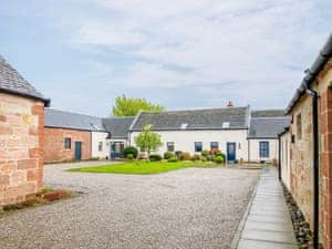 Exterior | Chestnut Cottage, Kirklandholm near Ayr