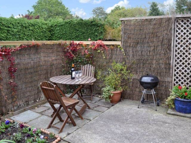 Outdoor eating area | Kiln Cottage, Rye