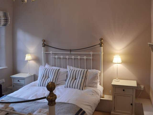 Double bedroom | Starry Cottage, Bakewell