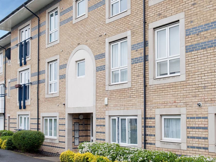 Camstay, Longworth Avenue