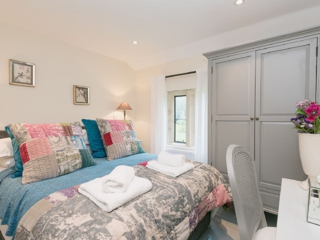 Double bedroom | Hall Cottage, Oxnead, nr. Aylsham